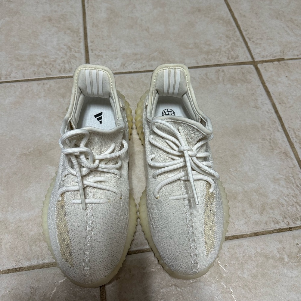 Adidas Yeezy Boost 350 V2 in Cream white